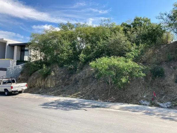 Terreno en venta en Sierra Alta 9o Sector, Monterrey — foto 3 de 6