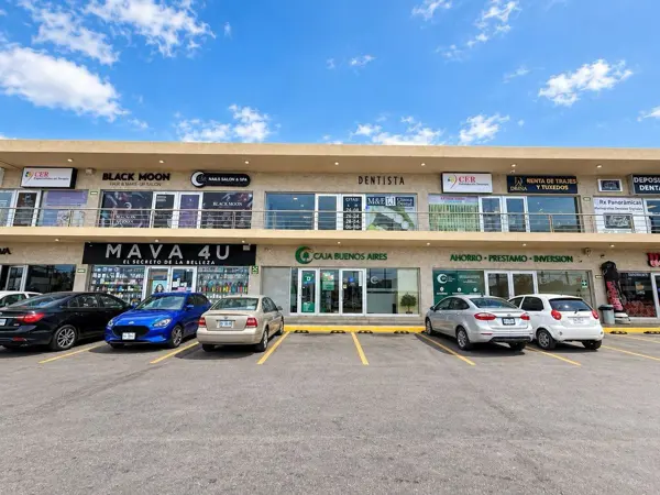 Local Comercial en Renta Av. Eloy Cavazos Guadalupe — foto 1 de 5