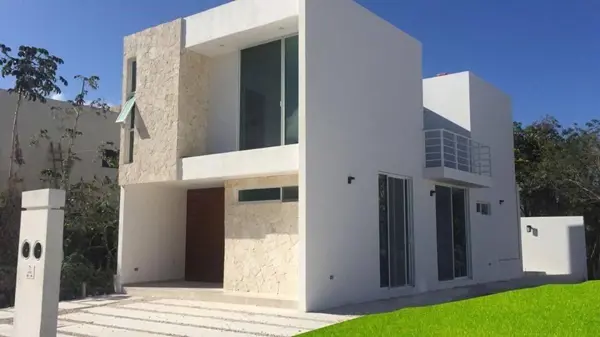 Casa en Venta en Playa del Carmen — foto 1 de 14