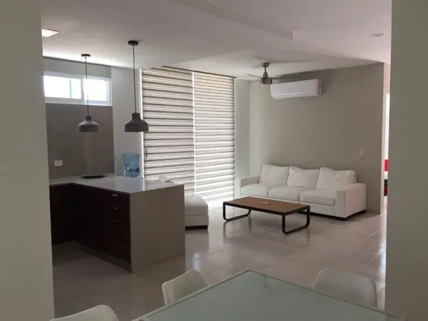 Casa en venta en Playa del Carmen Centro, Playa del Carmen — foto 2 de 14