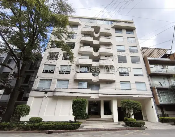 Venta cómodo Garden House en Calle Lamartine Polanco — foto 1 de 20