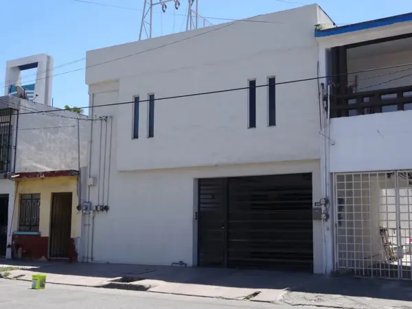 Propiedad Comercial de Oficinas en Zona Centro — foto 1 de 12