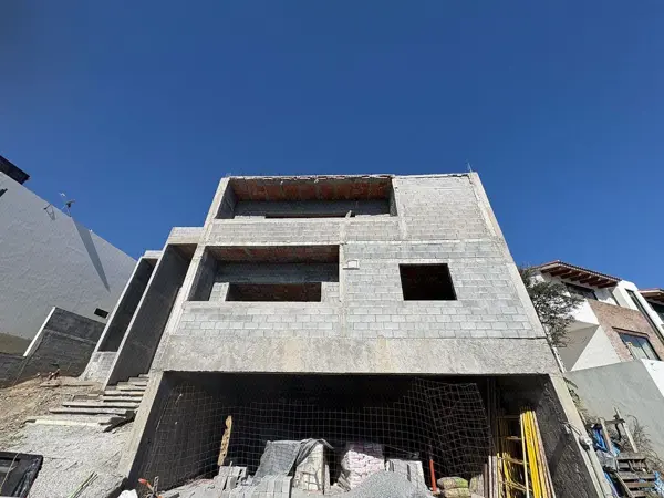 Casa en Venta en Colonia Toscana, Carretera Nacional — foto 1 de 11