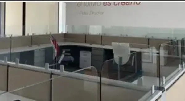Oficina en Venta Valle Oriente — foto 1 de 7