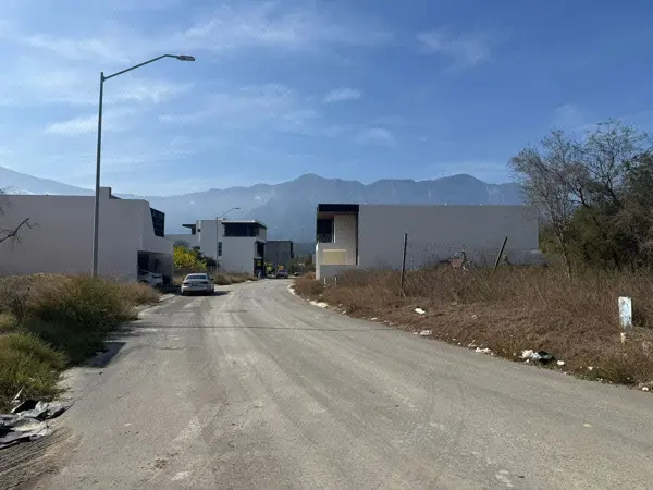 Terreno en venta en El Yerbaniz, Santiago — foto 2 de 10
