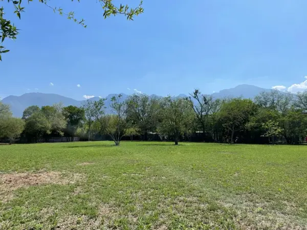 Terreno para 30 Viviendas en Santiago Nl — foto 1 de 6