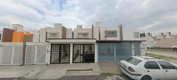 Casa de 2 niveles en Pueblito Colonial, 76908 Los Ángeles, Qro. — foto 1 de 12