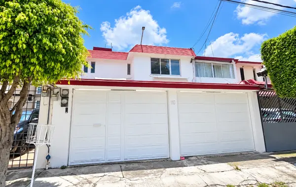 Casa en venta en VALLE DORADO — foto 1 de 22