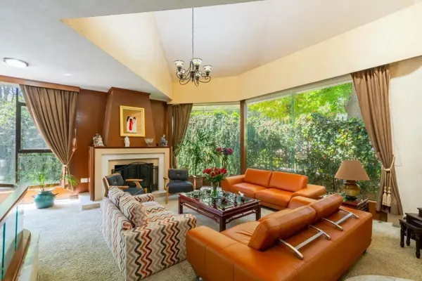 Casa en Venta en Jardines del Pedregal — foto 1 de 9