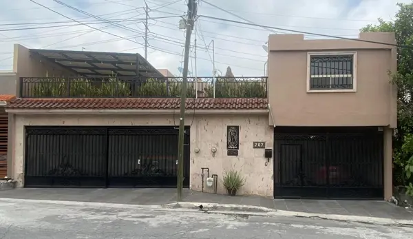 Casa en VENTA EN BALCONES DE ANAHUAC, San Nicolàs de los Garza, N.L., Zona San Nicolas — foto 1 de 29