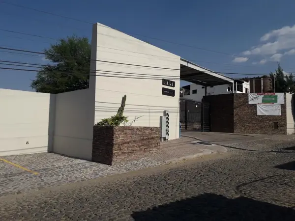 Terreno en venta en Colinas del Bosque 1a Sección, Corregidora — foto 3 de 5