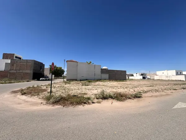 Terreno en venta en Villas del Renacimiento, Torreón — foto 2 de 5