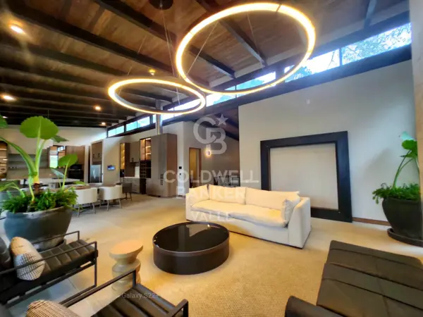 Venta de Casa dentro de Condominio en Avándaro — foto 1 de 40