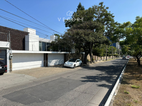 Terreno en venta en Jardines del Bosque Centro, Guadalajara — foto 2 de 27