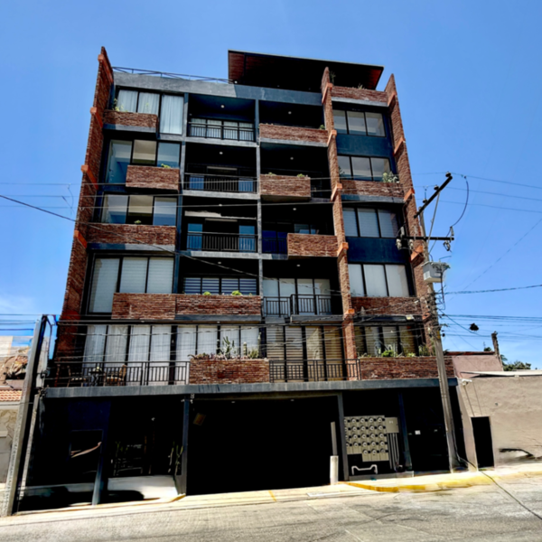 Renta de Departamento en Mazatlán: Espacioso, Moderno y Cercano al Malecón, SIN MUEBLES — foto 1 de 29
