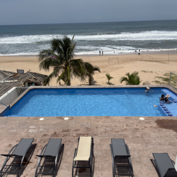 Departamento en Playa Brujas, Mazatlán, Sinaloa — foto 1 de 10
