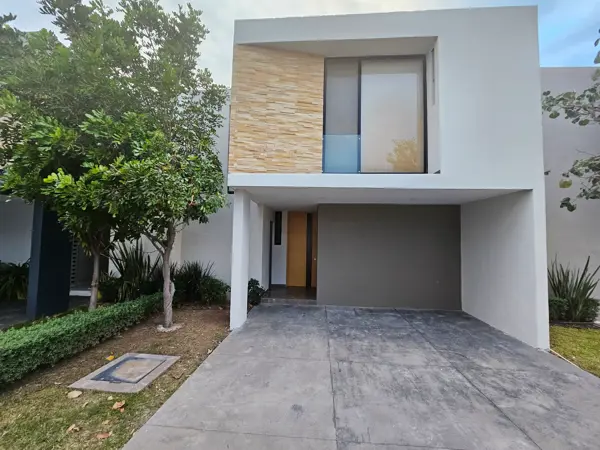 Casa EN RENTA, fraccionamiento Sierra Nogal, León, Guanajuato — foto 1 de 11