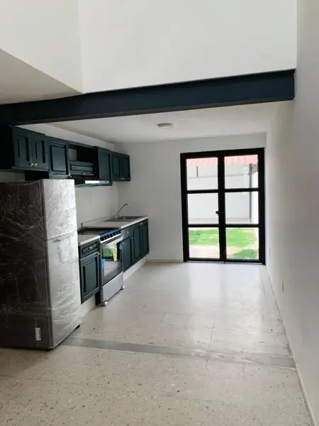 Casa en Renta en Lomas Cuarta Sección, San Luis Potosí con Jardín. — foto 1 de 5