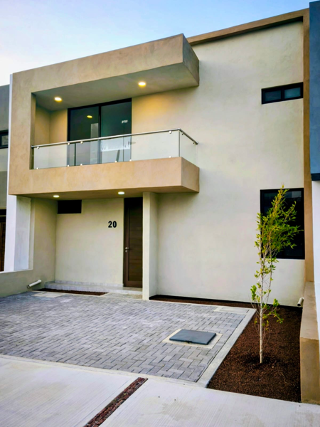 Casa en Venta en Cañadas del Arroyo, Corregidora, Querétaro - Fraccionamiento Exclusivo — foto 1 de 19