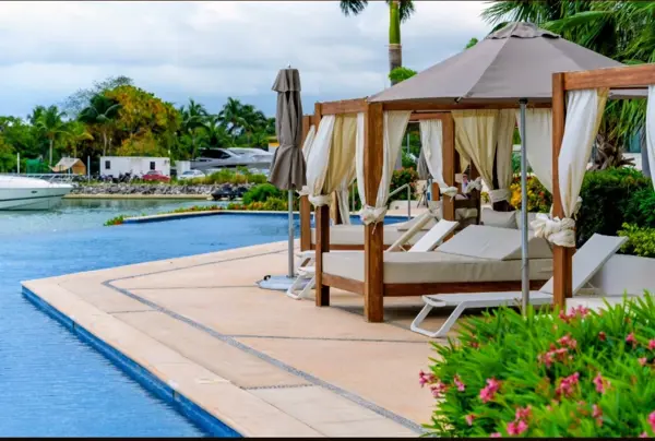 Exclusivo Departamento en Venta en Puerto Cancún, Zona Hotelera — foto 1 de 15