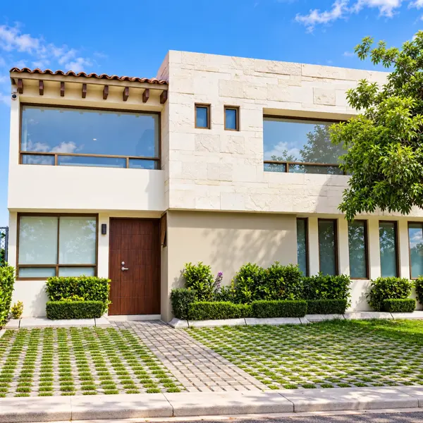 Casa En Venta en Calimaya con Jardín-Residencial Lomas Virreyes — foto 1 de 18