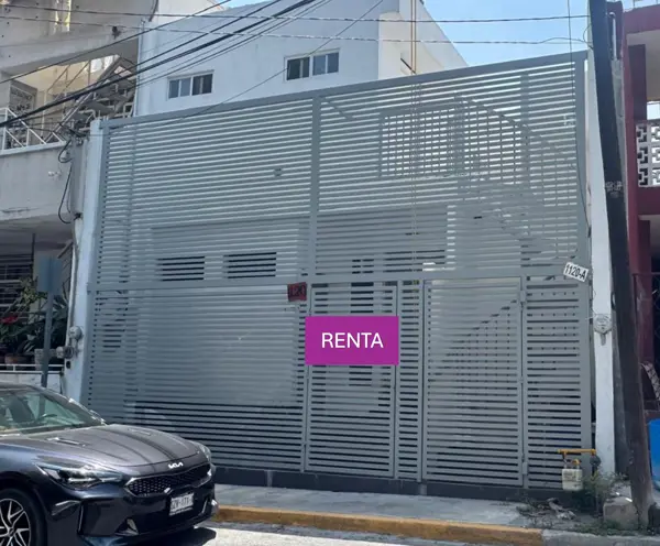 Casa en Renta de Una Planta en Centro de San Pedro — foto 1 de 9