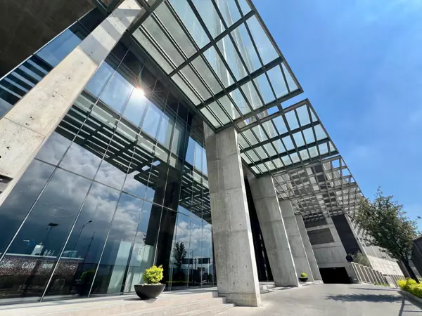 Renta de Oficina Torre Albia Colonia Santa Maria Zona Monterrey — foto 1 de 21