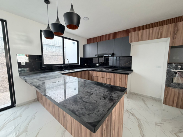 Casa en venta en Zona Cementos Atoyac, Puebla — foto 2 de 17