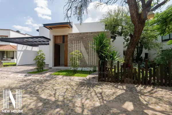 Casa Nueva en Privada Exclusiva de 8 Viviendas | Pedregal del Carmen — foto 1 de 34