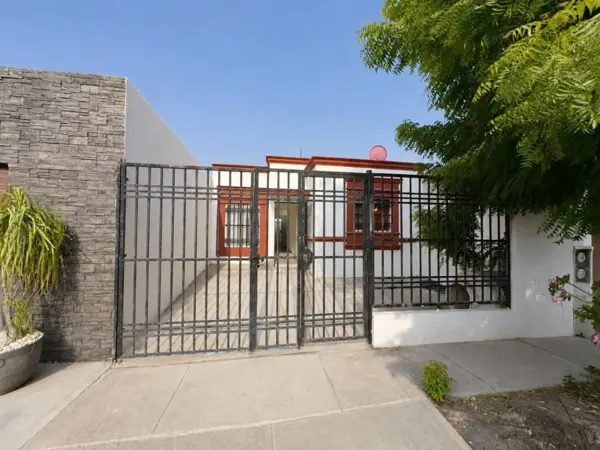 Casa en venta en Valle Alto, Culiacán: Comodidad y seguridad — foto 1 de 9