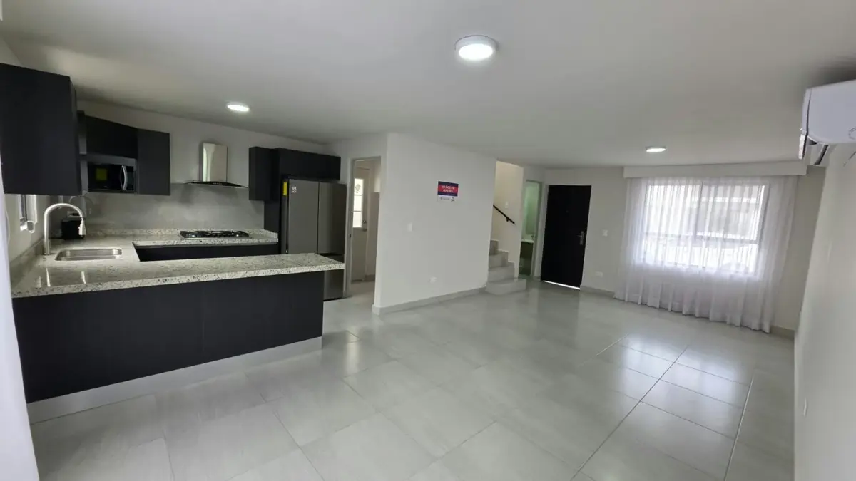 Casa en Venta en Las Mercedes, Apodaca, Nuevo León — foto 2