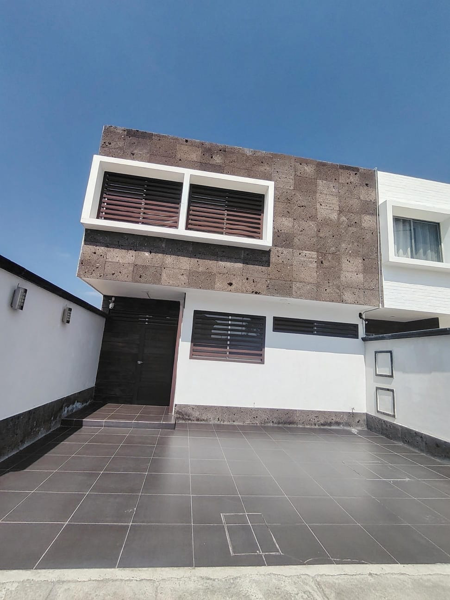 Se Vende Moderna Casa en Villas de Tabora II. — foto 1 de 11