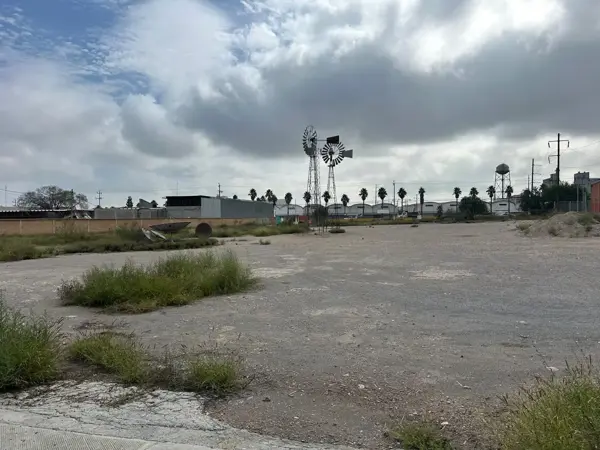 Terreno Industrial en Renta de 5,500 m² sobre Blvd. Vito Alessio Robles, Saltillo — foto 1 de 3