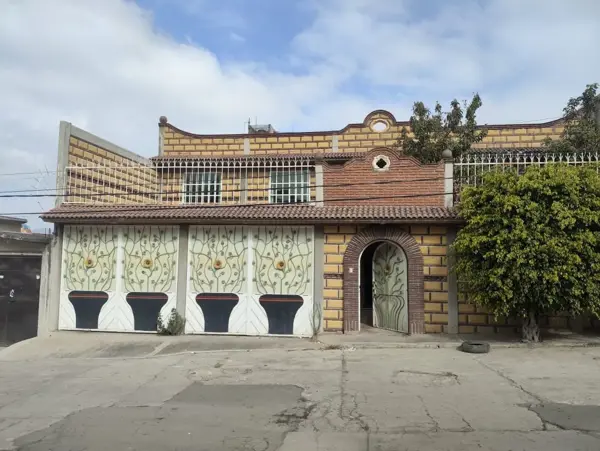 Casa en Jorge Jimenez Cantu, Ixtapaluca, México — foto 1 de 20