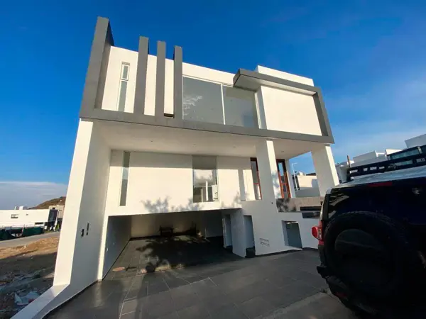 Casa en Venta Robles Residencial — foto 1 de 13