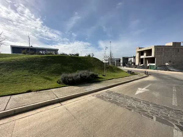 Terreno en venta en Valle Imperial, Zapopan — foto 2 de 10
