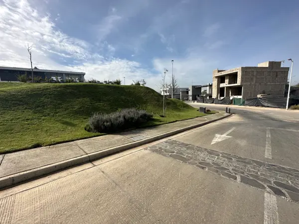 Terreno en venta en Valle Imperial, Zapopan — foto 3 de 9