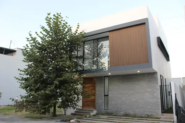 Casa en condominio en Bosques Vallarta Solares Zapopan — foto 1 de 54
