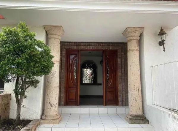 Casa en venta en Residencial Victoria, Zapopan — foto 3 de 27