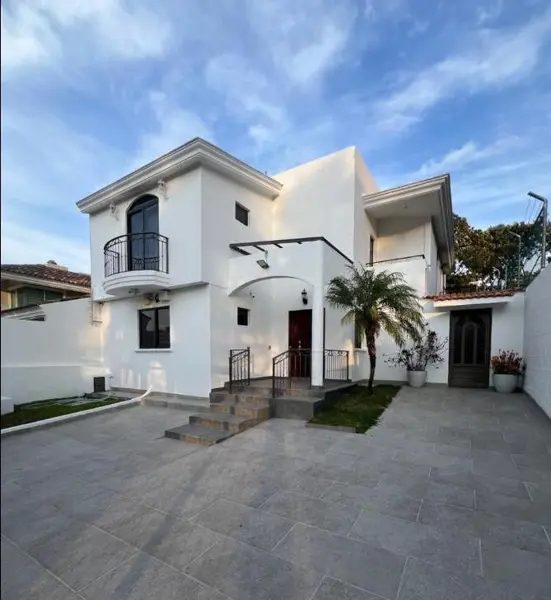 Casa en venta Bugambilias remodelada — foto 1 de 29