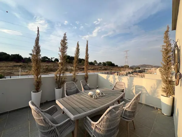 Casa en PRE VENTA Valle Imperial Abié — foto 1 de 23