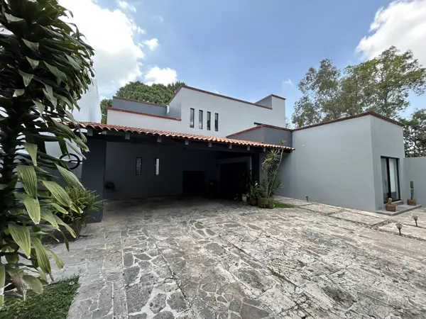 Casa en Fraccionamiento Bugambilias — foto 1 de 51