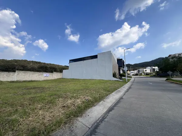 Terreno en venta en Los Robles, Zapopan — foto 2 de 3