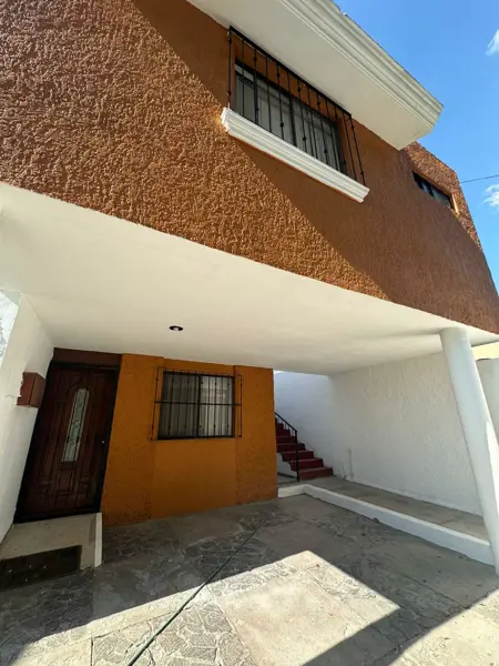 Casa duplex en venta en colonia Arboledas — foto 1 de 53