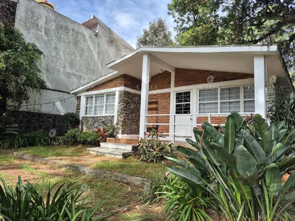 Renta Casa En Colonia Del Bosque - R198 — foto 1 de 21