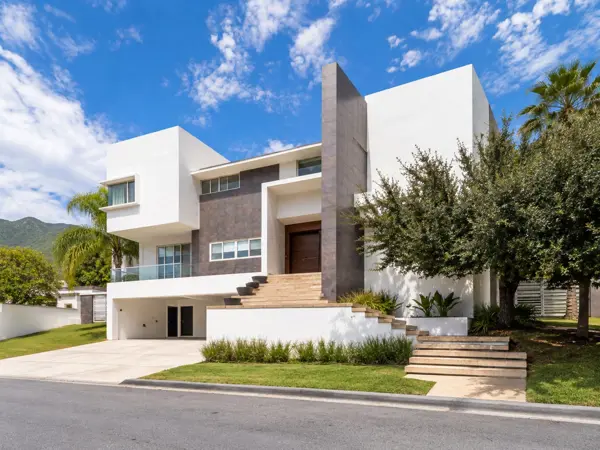 Casa en Venta en Portal del Huajuco - La Herradura, Carretera Nacional, Monterrey, N. L. — foto 1 de 50