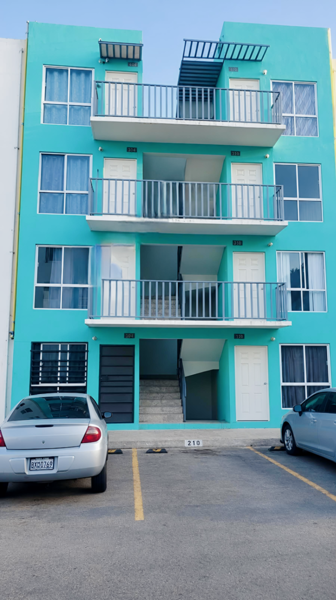 Tu Primer Patrimonio en Rosarito | 2 Recámaras, Privada y Estacionamiento | $1,270,000 — foto 1 de 9