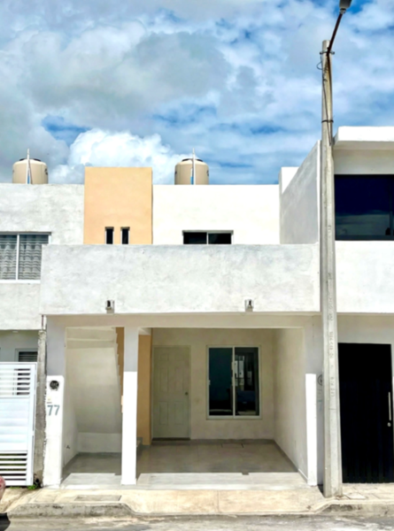 Casa nueva en VENTA en el Fraccionamiento Los Sauces $1.25M — foto 1 de 14