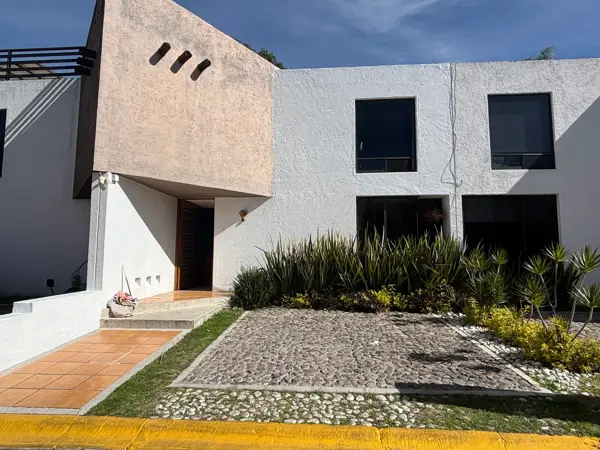 Renta casa en Fracc. Residencial del Bosque. San Pedro Cholula. Plaza San Diego — foto 1 de 22