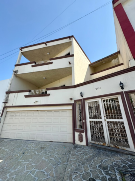 Casa en Las Cumbres, Monterrey, Nuevo León — foto 1 de 21